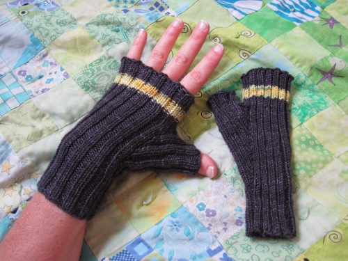 fingerless mittens